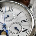 ساعة مون فيز الكلاسيكية